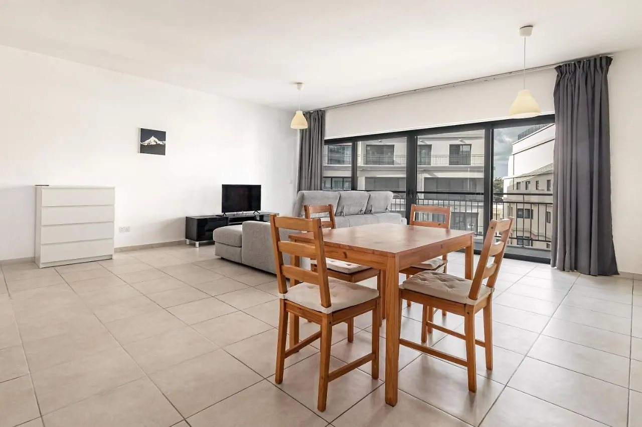 Lovely Studio Apt In The Heart Of St Julians San Ġiljan